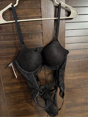 Victoria's Secret Black Lace Bralette One Piece Small NWT